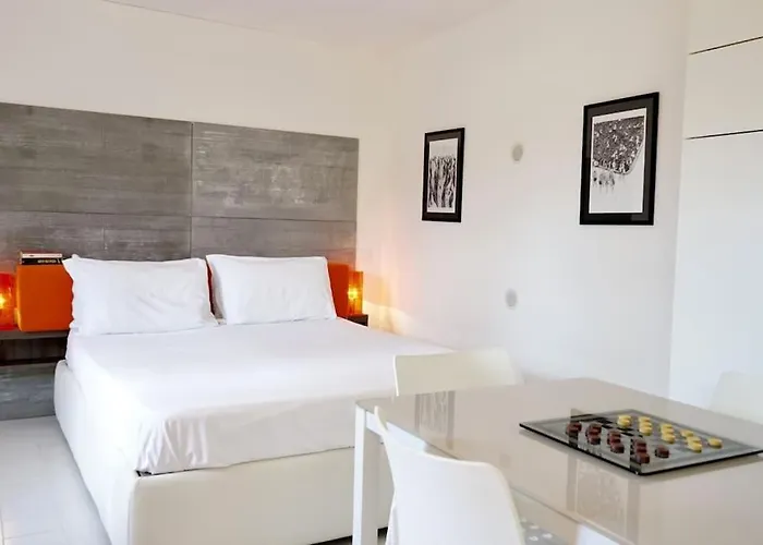 Occhiata * Scaglieri